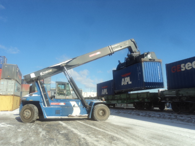 Организация отправления груженых и порожних контейнеров железнодорожным транспортом